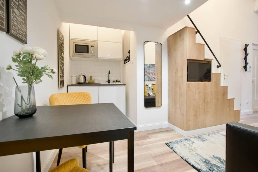Premium Apartment By Hi5- Brody Street บูดาเปสต์ ภายนอก รูปภาพ